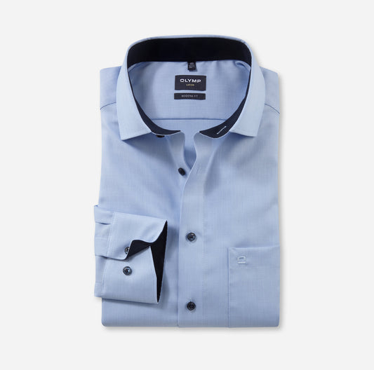 OLYMP NATTÉ LANGARM HEMD MODERN FIT HELLBLAU MIT PATCHUNG