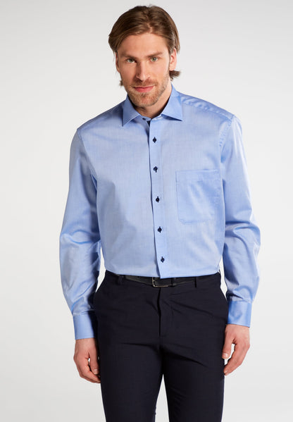 ETERNA LANGARM HEMD COMFORT FIT FEIN OXFORD MITTELBLAU MIT PATCHUNG